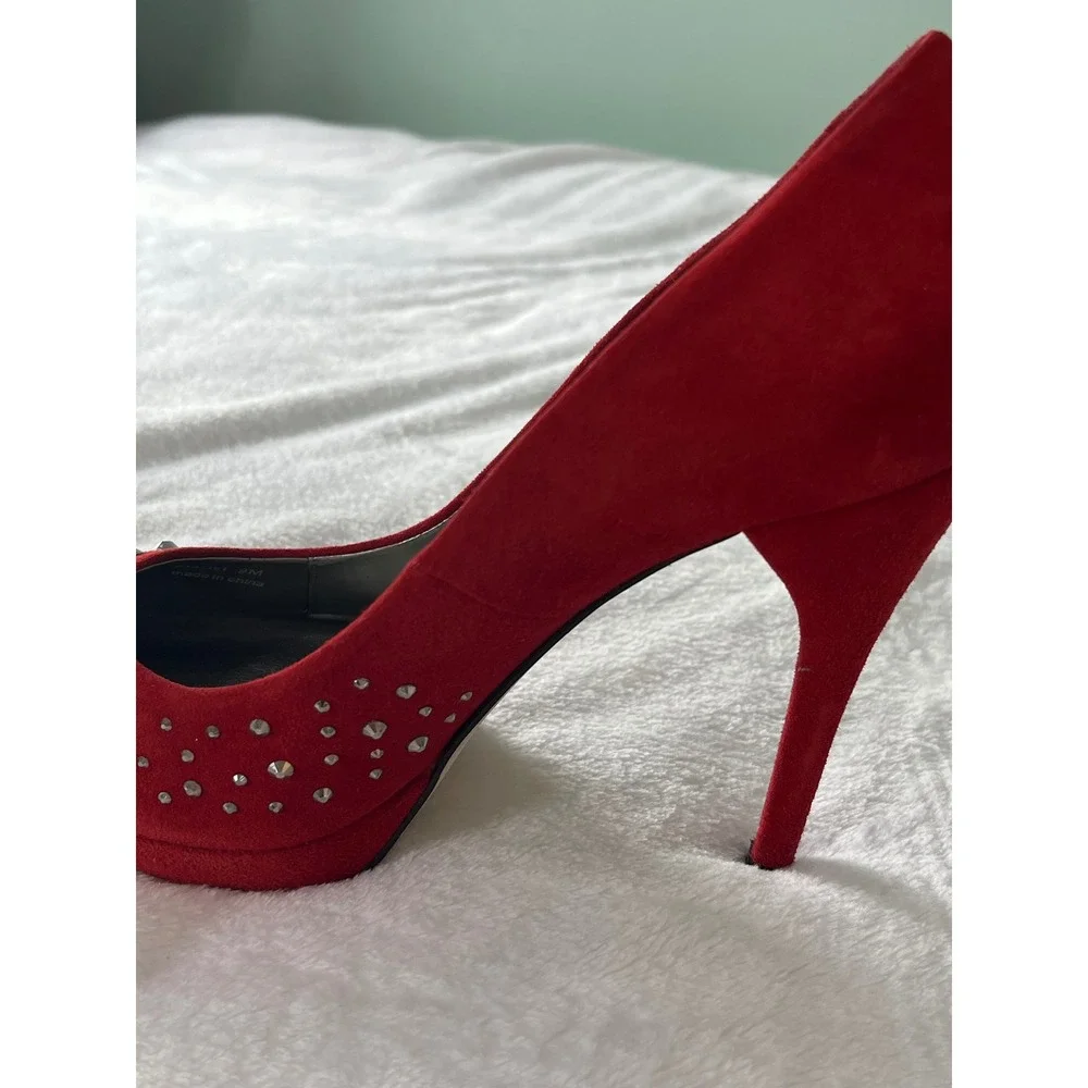 J. Renee Starlet Red Suede Studded Pumps Heels‎ Size 9M Silver Studs Platform